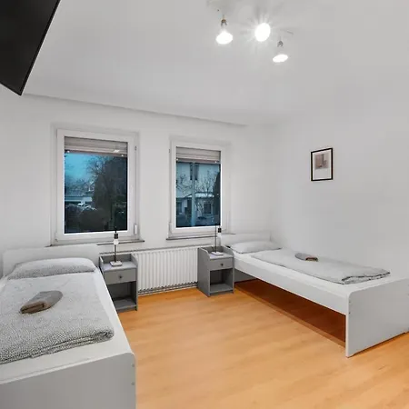 Апартаменты Modernes Erdgeschoss-apartment Mit Terasse *