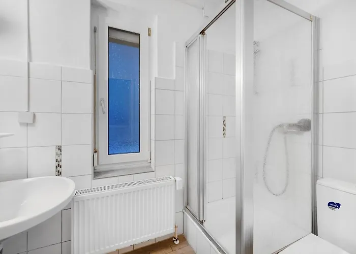 Апартаменты Modernes Erdgeschoss-apartment Mit Terasse Целле